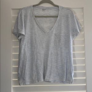 Madewell V Neck Pocket Tee Size L